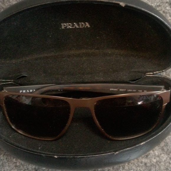 Prada sunglasses for men - Picture 3 of 4